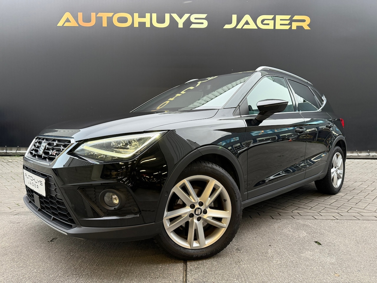 SEAT Arona - 1.0 TSI FR Business Intense Plus Automaat Camera - AutoWereld.nl