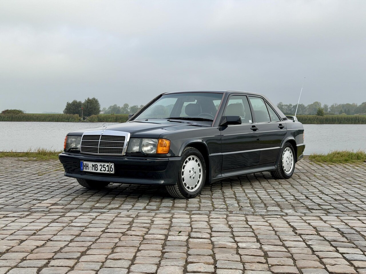Mercedes-Benz 190-serie - Mercedes-Benz 190E 2.5-16 *Perfect Condition* - AutoWereld.nl