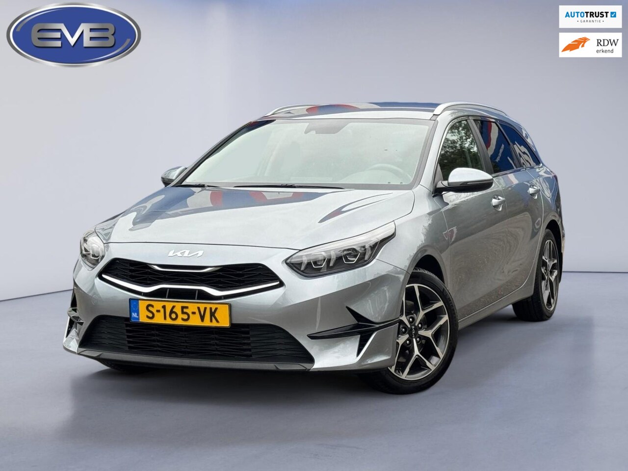 Kia Cee'd Sportswagon - Ceed 1.5 T-GDi 160 pk DynamicLine, achteruitrijcamera, 1/2 lederen sportinterieur , 16 inc - AutoWereld.nl
