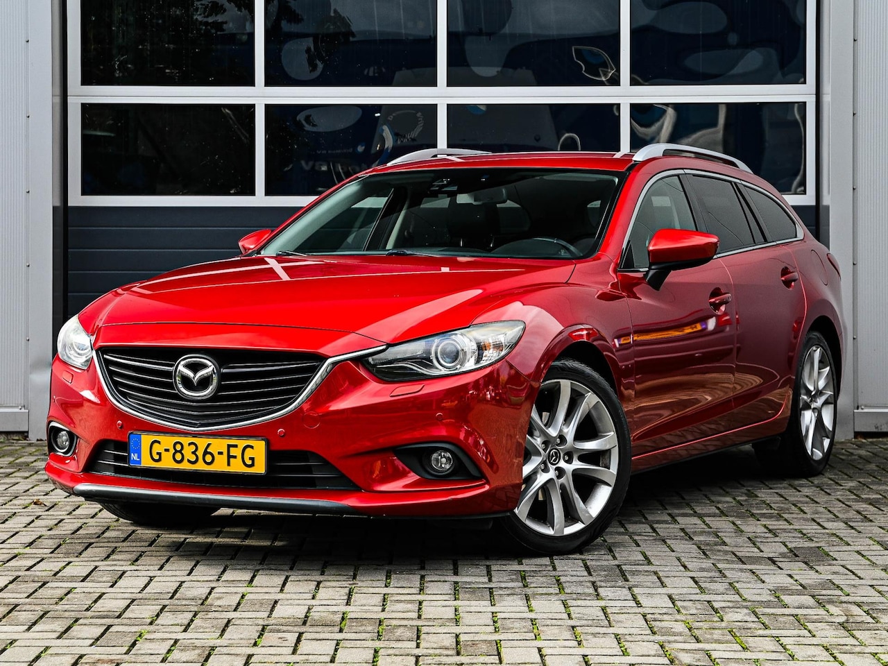 Mazda 6 Sportbreak - 2.0 HP GT-M | Leder | Xenon | Keyless | Camera | Stoelverwarming | PDC v+a - AutoWereld.nl
