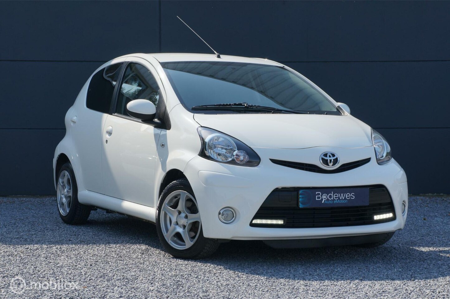 Toyota Aygo - 1.0 VVT-i Dynamic Blue Airco LM Velgen Netjes! - AutoWereld.nl