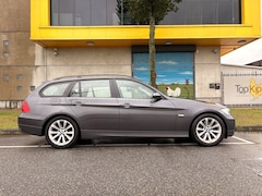 BMW 3-serie Touring - 320i Business Line