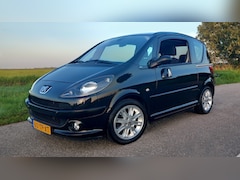 Peugeot 1007 - 1.6-16V Sesam Sporty
