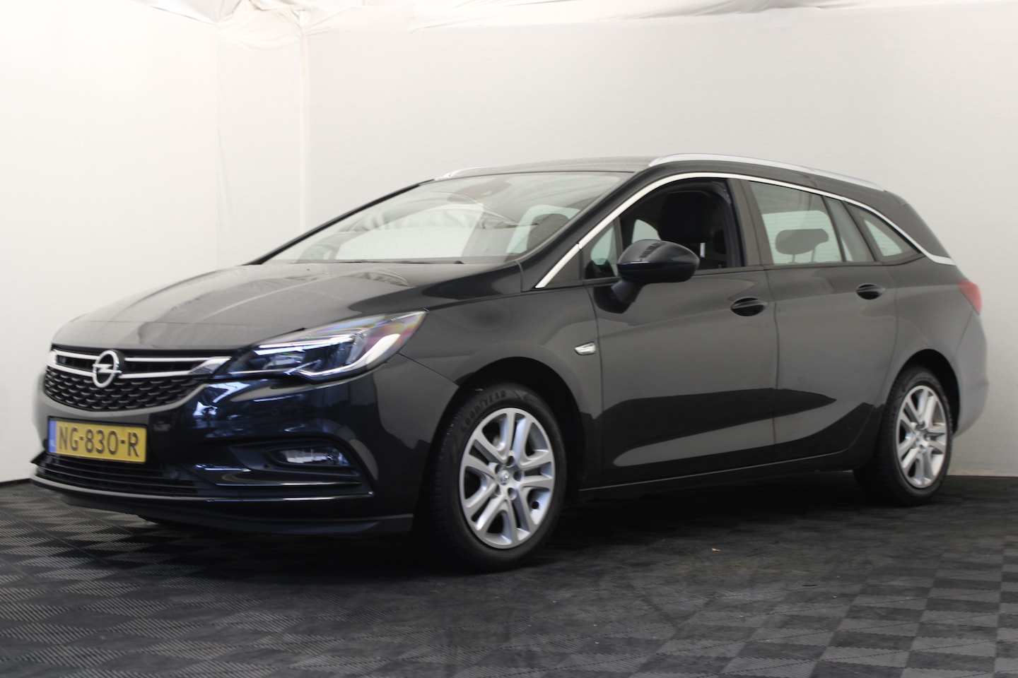 Opel Astra Sports Tourer - 1.0 Business+ 1.0 Business+ - AutoWereld.nl