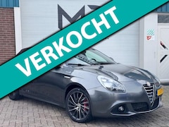 Alfa Romeo Giulietta - 1.6 JTDm Exclusive QV line-LED-Trekhaak