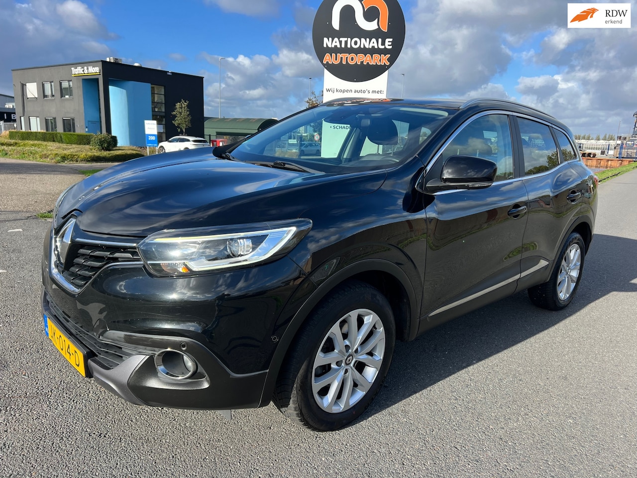 Renault Kadjar - 2016 * 1.2 TCe Intens * LMV * AIRCO * ACHTERUITRIJ CAMERA * PDC * AUTOMATISCH PARKEREN - AutoWereld.nl