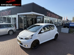 Toyota Aygo - 1.0-12V Dynamic | navi | airco | 5 drs |