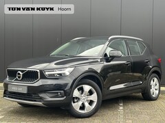 Volvo XC40 - 1.5 T3 Momentum Business Pack Connect/ schuifdak/ trekhaak/ park assist camera