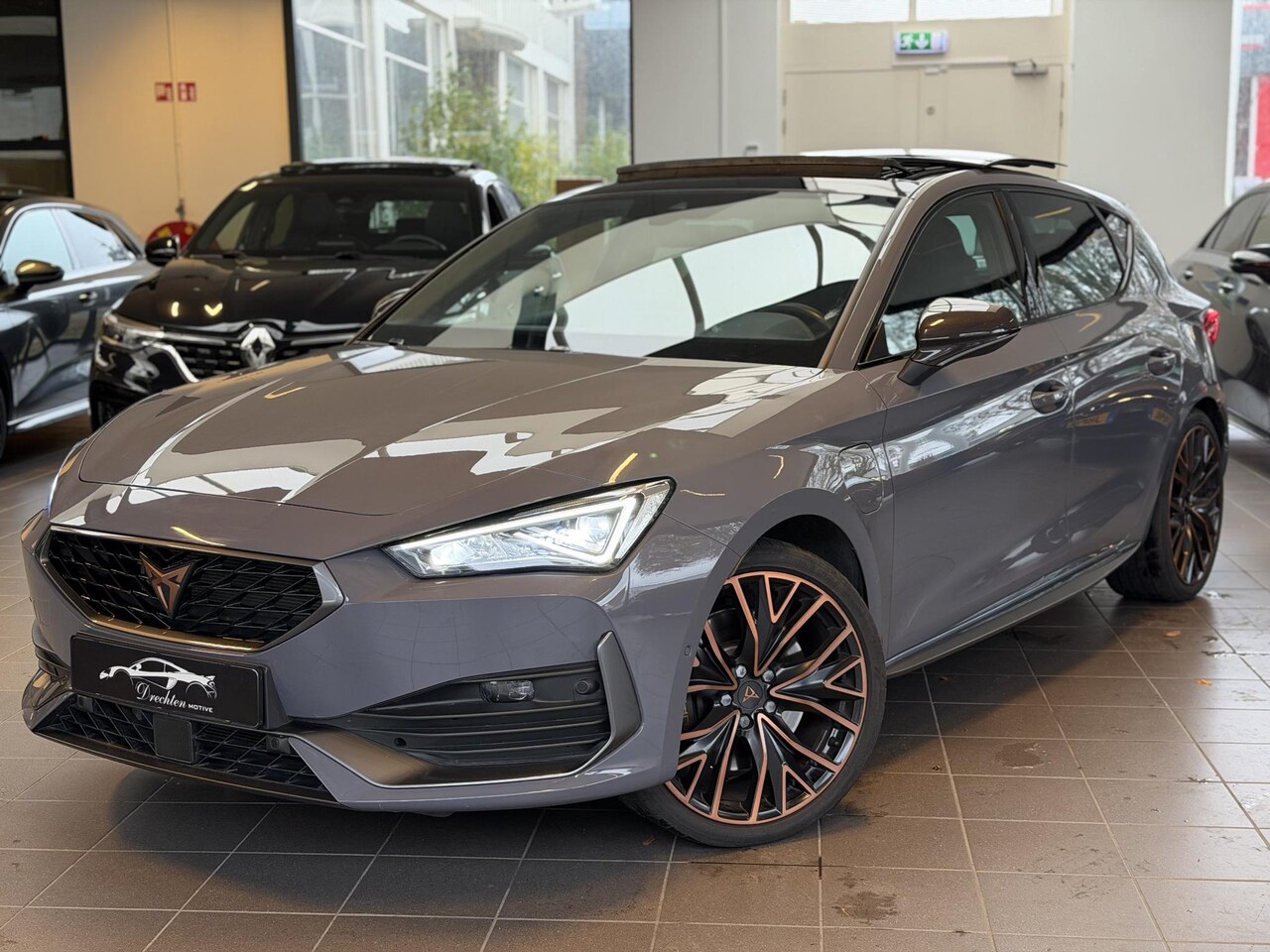 CUPRA Leon - 1.4 e-Hybrid Limited Schaalstoelen / Carbon / Pano - AutoWereld.nl