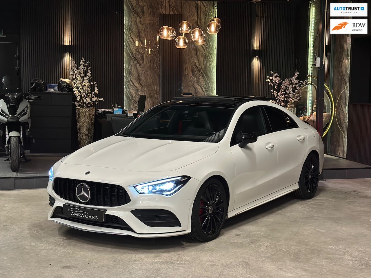 Mercedes-Benz CLA-Klasse - 200 AMG|PANO|SFEER|MEMORY|BOMVOL! - AutoWereld.nl