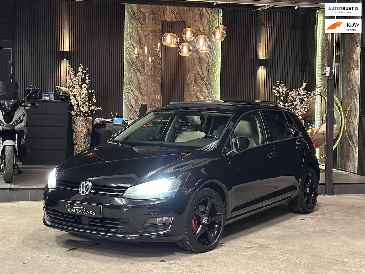 Volkswagen Golf - 1.4 TSI Highline|DSG|PANO|KEYLESS|LEDER|VOL - AutoWereld.nl