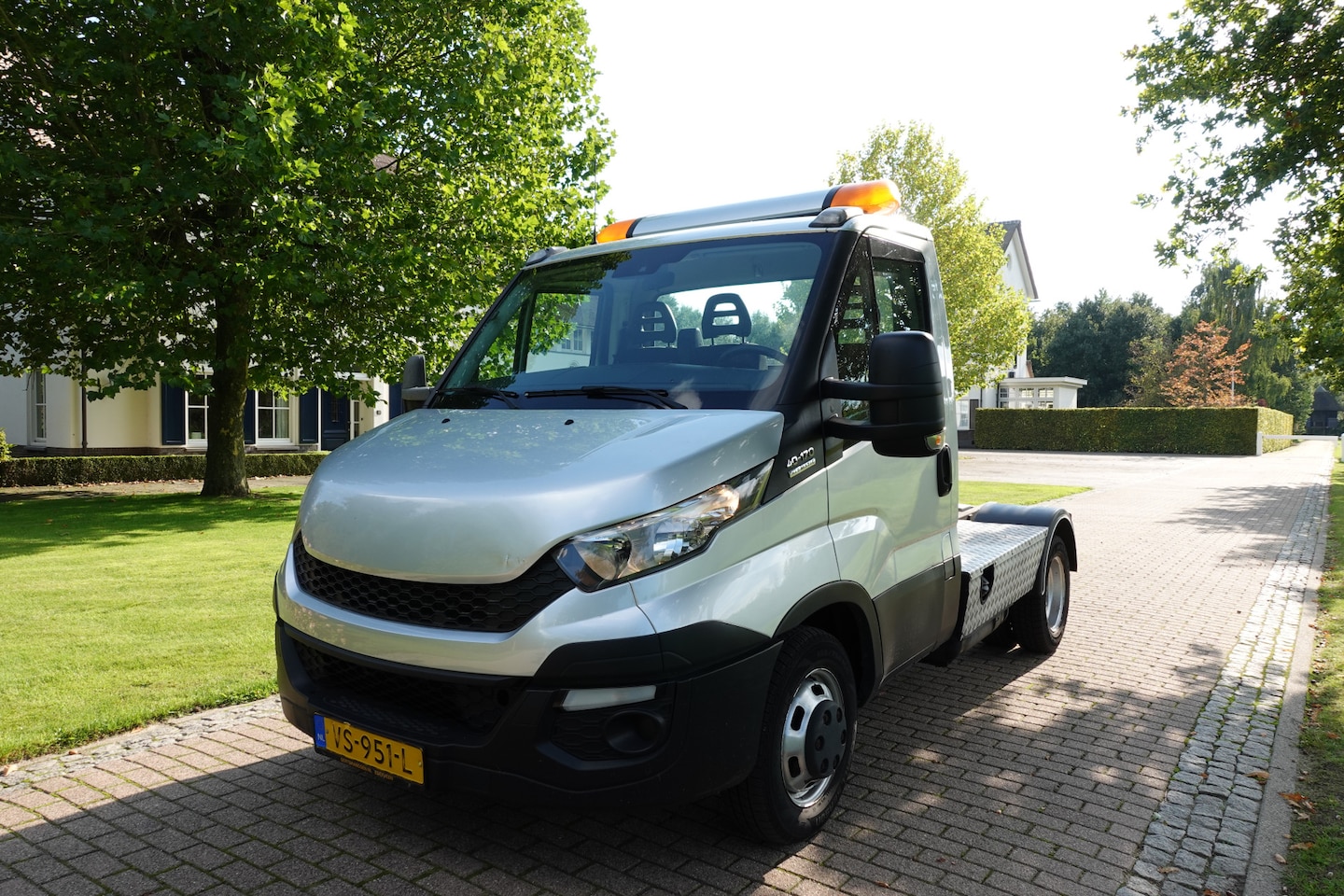 Iveco Daily - 40C17 3.0 300 | MAX. 9700KG | | DAB | Airco | Automaat | Geveerde Stoel | - AutoWereld.nl