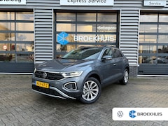 Volkswagen T-Roc - 1.5 TSI 150 pk Life Edition 7-DSG | Achteruitrijcamera | Cruise control adaptief | Keyless