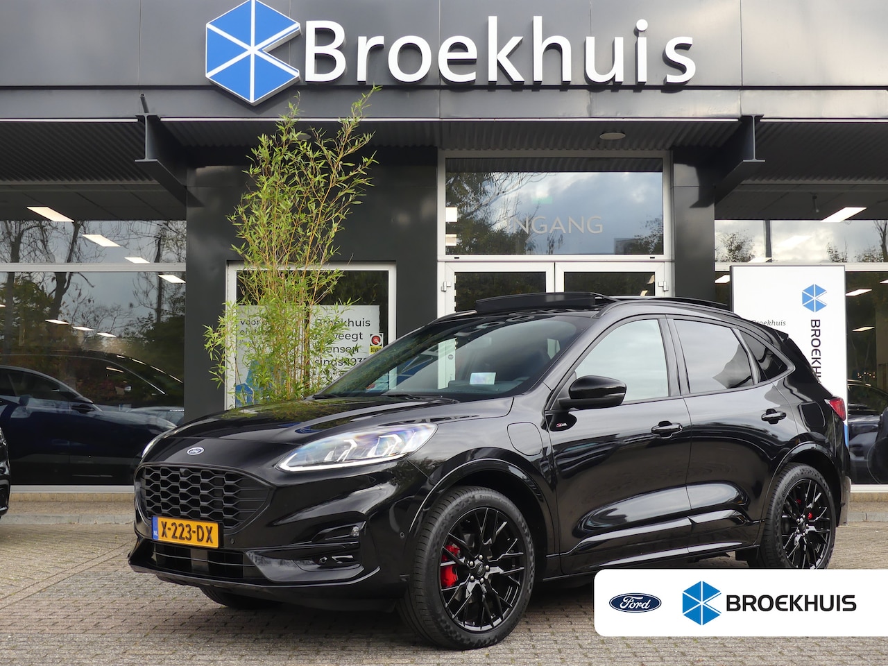 Ford Kuga - 2.5 PHEV ST-Line X TREKHAAK | PANORAMA DAK | ADAPTIVE CRUISE | AGR-STOELEN | DODEHOEKDETEC - AutoWereld.nl