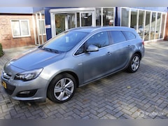 Opel Astra Sports Tourer - 1.4 Turbo Business +