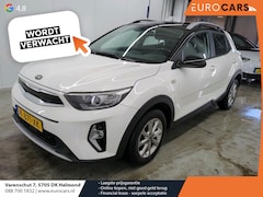 Kia Stonic - 1.0 T-GDi 120pk MHEV DynamicLine Auto. Navigatie Apple Carplay/Android Auto Camera Parkeer