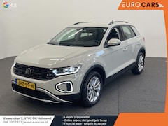 Volkswagen T-Roc - 1.5 TSI Style Automaat Climate control Camera Lane assist Dodehoek Assistent LED verlichti