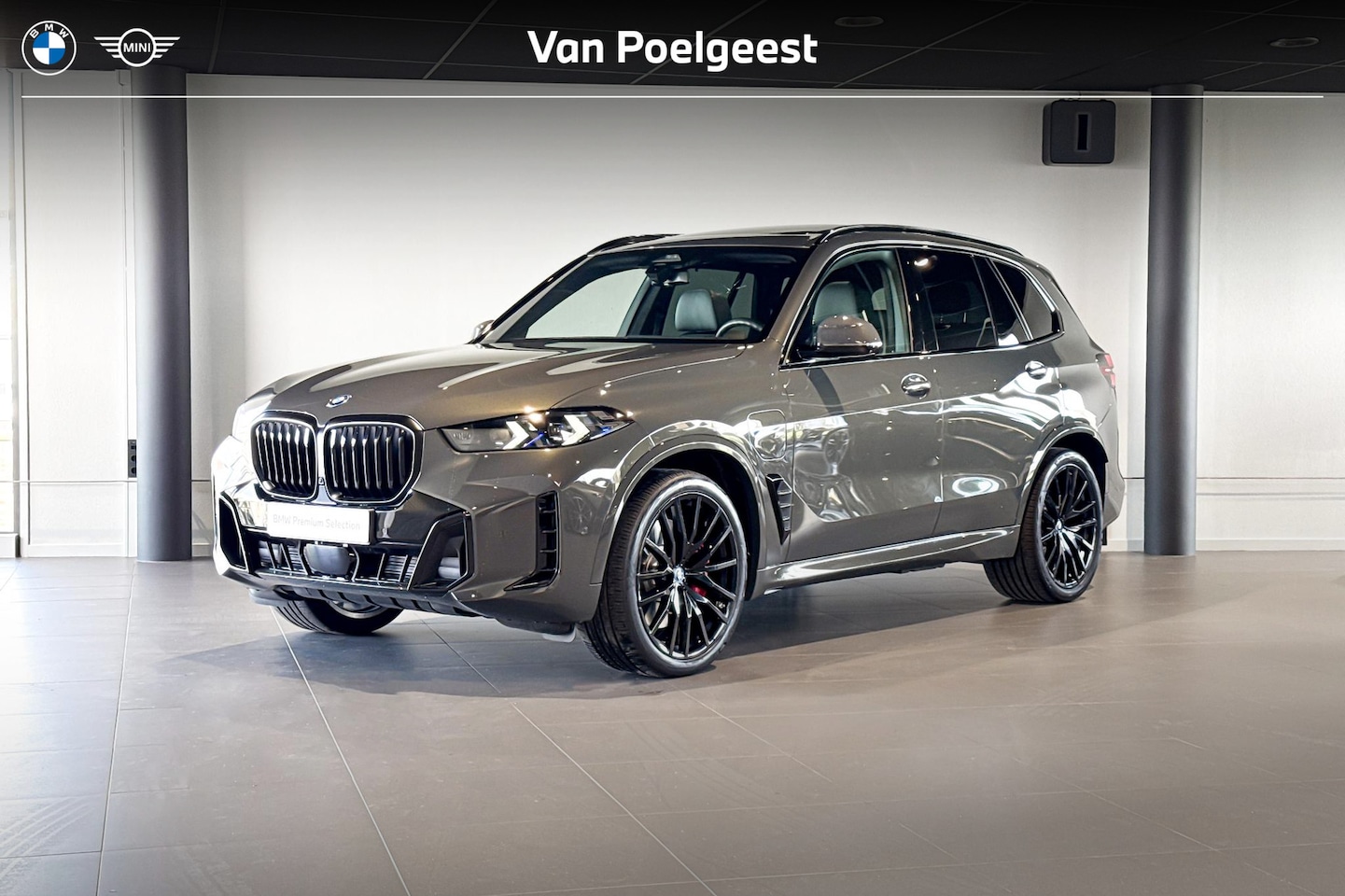 BMW X5 - xDrive50e | M Sport Pro | Glazen Panoramadak | Soft-close | Comfort Access | Trekhaak | - AutoWereld.nl