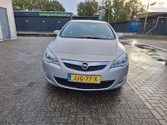 Opel Astra - 1.4 Selection