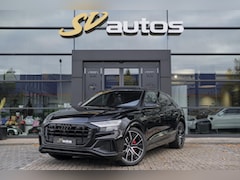 Audi Q8 - 55 TFSI 340pk S-line Panoramadak RS-stoelen Luchtvering 4-Wielsturing Bang&Olufsen Trekhaa