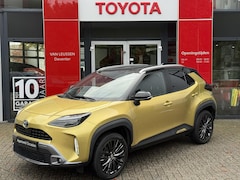 Toyota Yaris Cross - 1.5 HYBRID ADVENTURE HEAD-UP AFN-TREKHAAK 18"LM-VELGEN EL-ACHTERKLEP STOEL/STUURVERWARMING