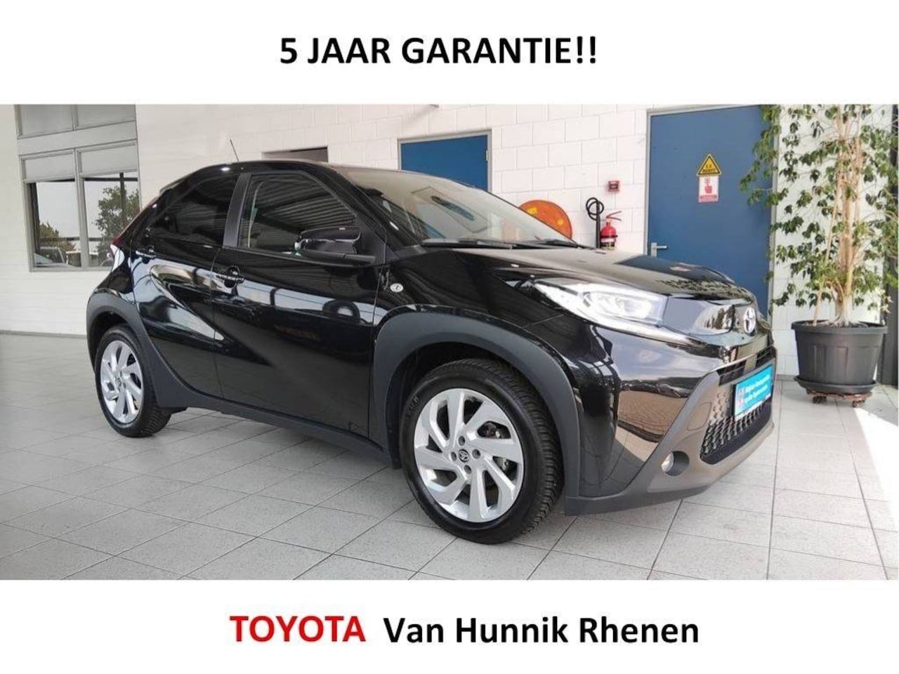Toyota Aygo X - 1.0 VVT-i Automaat First | Stoelverw | LED | Apple-Android | - AutoWereld.nl
