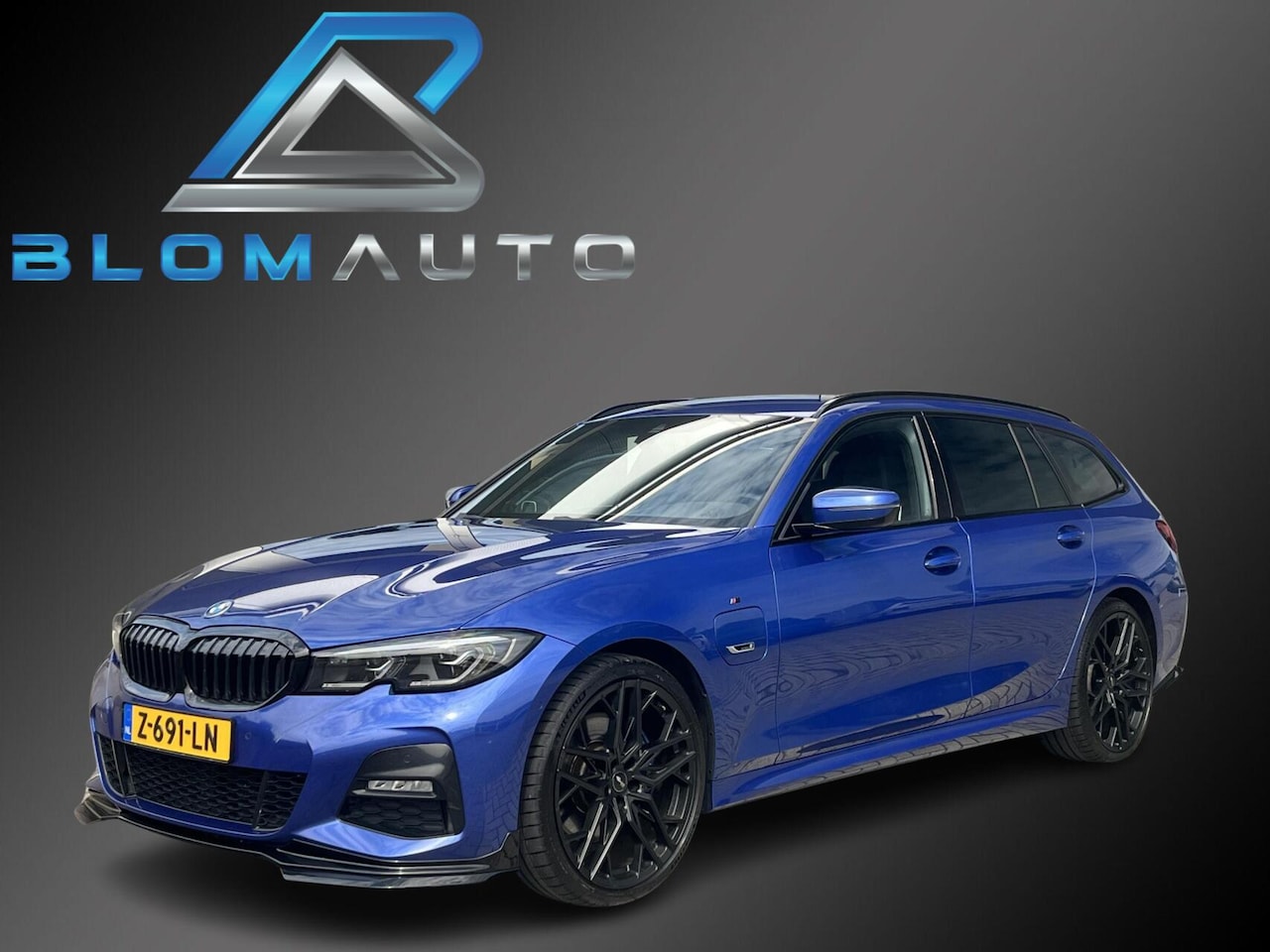 BMW 3-serie Touring - 320e M-SPORT LASER+20INCH+CARPLAY+KEYLES - AutoWereld.nl