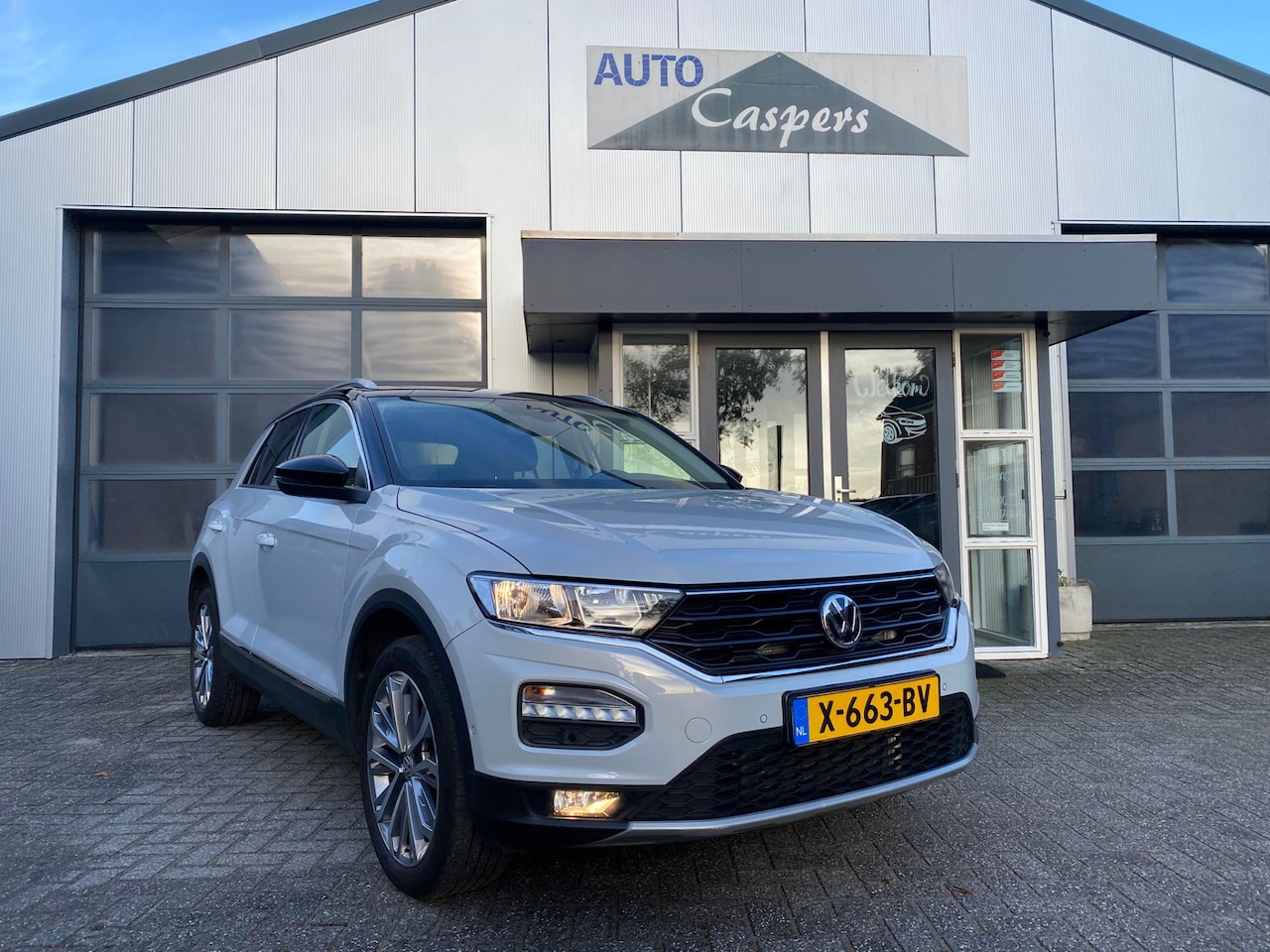 Volkswagen T-Roc - 1.5 TSI Sport Business R 1.5 TSI Sport Business R - AutoWereld.nl