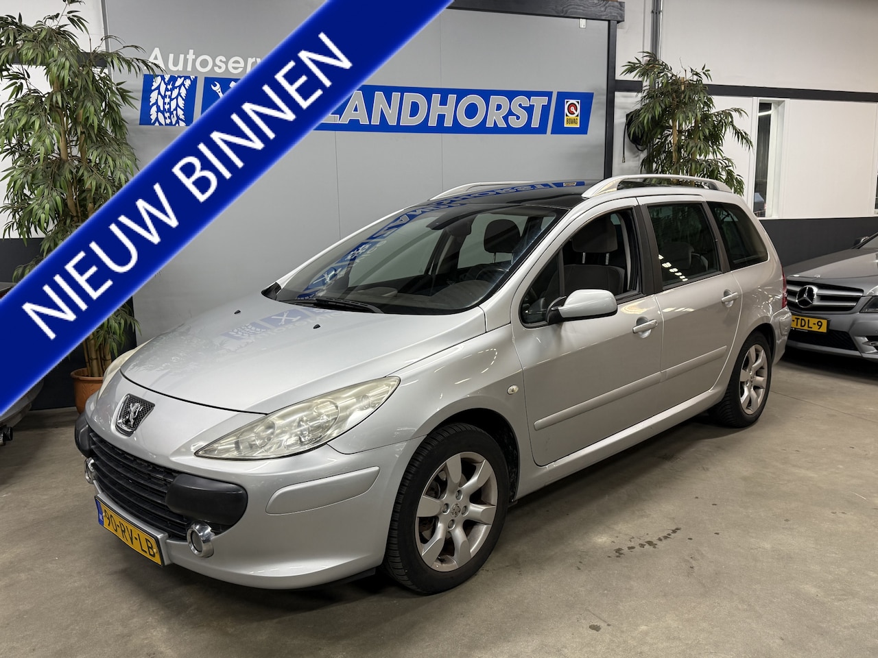 Peugeot 307 SW - 2.0-16V Pack 2.0-16V Pack - AutoWereld.nl