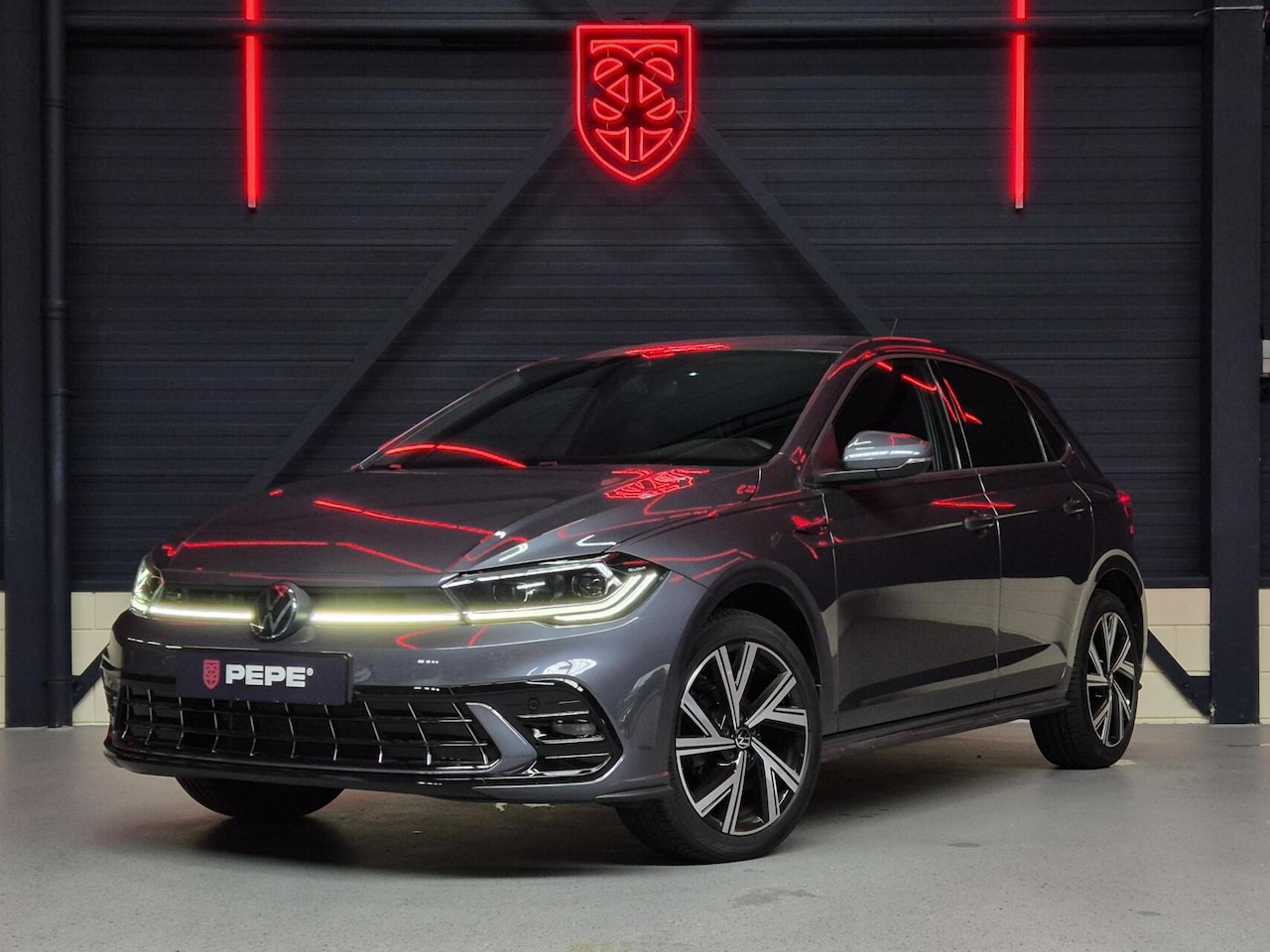 Volkswagen Polo - TSI DSG R-Line IQ.LIGHT|IQ.DRIVE|APP|STOELV.|17" - AutoWereld.nl