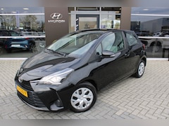 Toyota Yaris - 1.5 VVT-i Active | Cruise Control | Achteruitrijcamera | Airco | Radio |