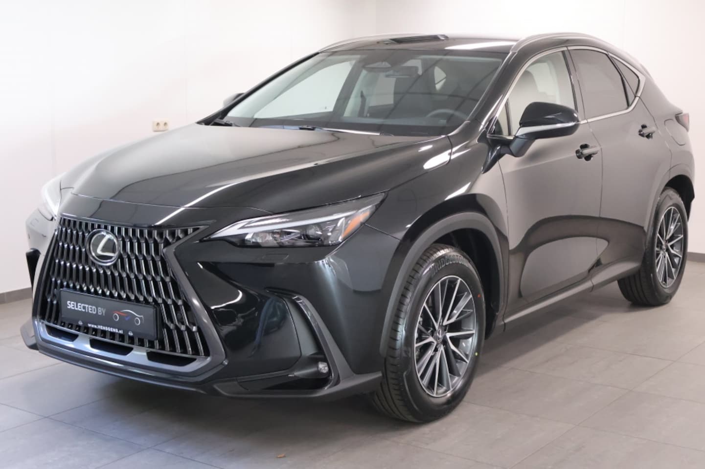 Lexus NX - 450h+ AWD Luxury Line | Explorer Pack! - AutoWereld.nl