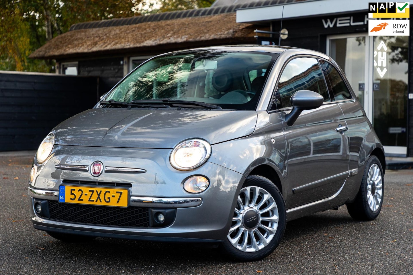 Fiat 500 - 1.0 TwinAir Lounge Panoramadak I Airco I LM Velgen I Bluetooth Blue & Me I City stuurbekra - AutoWereld.nl