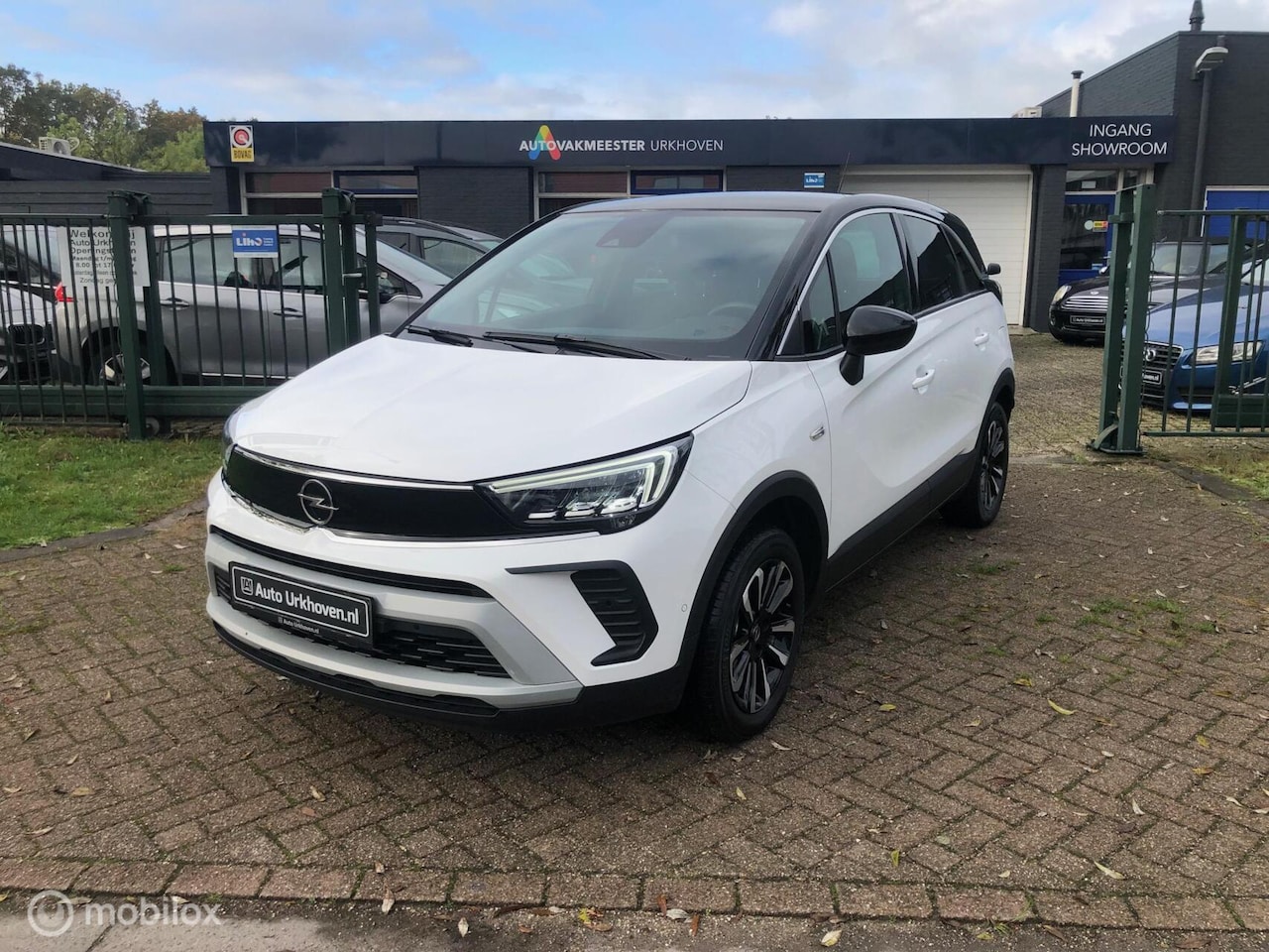 Opel Crossland - 1.2 Turbo Elegance 38.DKM ECC NAVI CAM PDC - AutoWereld.nl