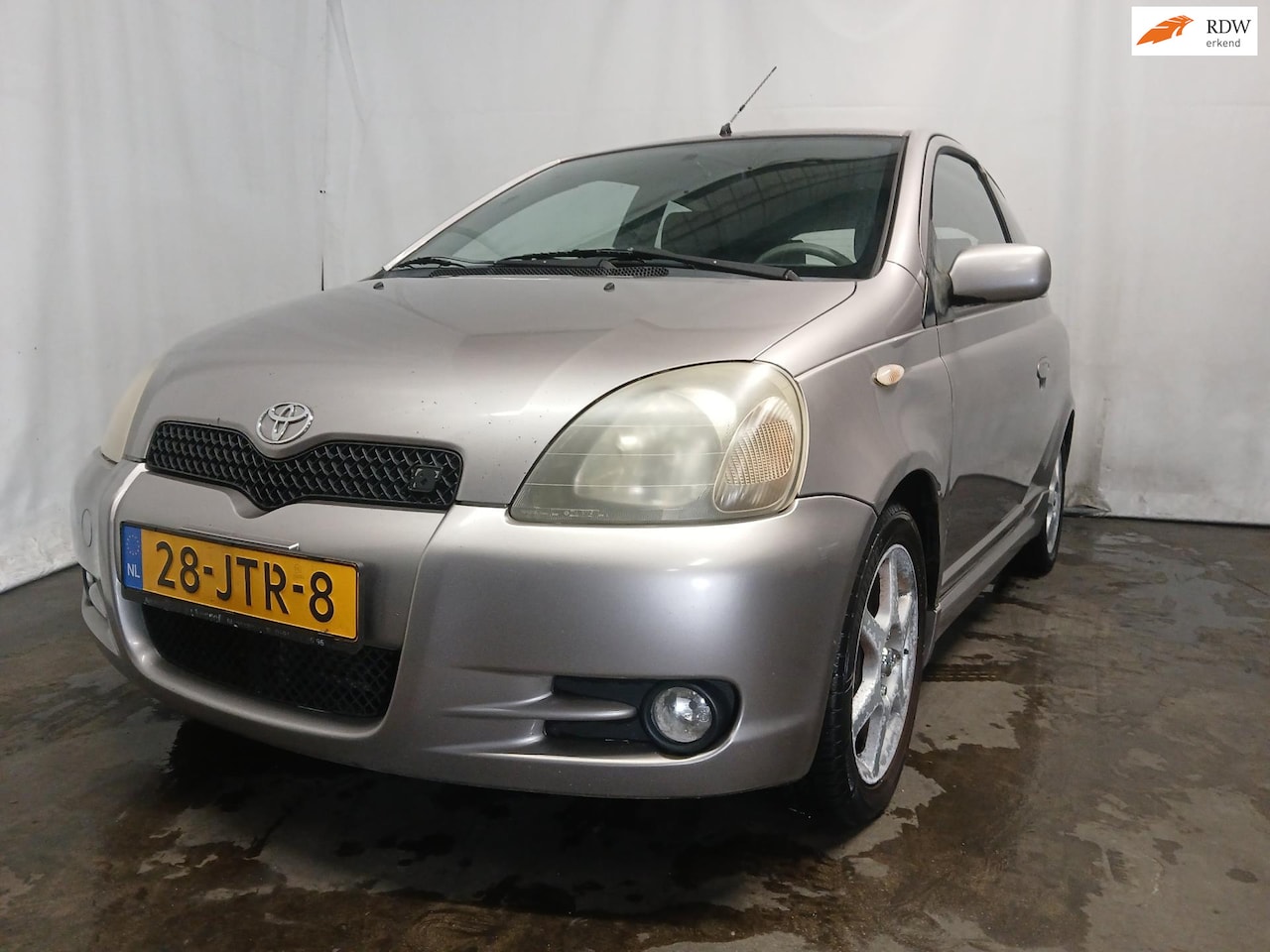 Toyota Yaris - 1.5-16V VVT-i T-Sport SCHADEAUTO!! - AutoWereld.nl