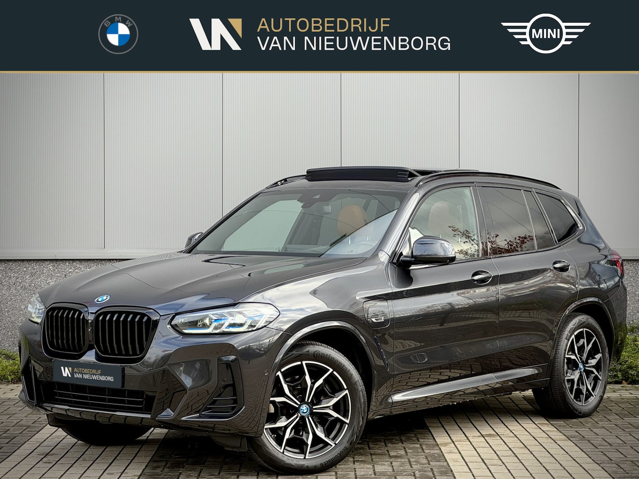 BMW X3 - xDrive30e M-Sport | Panoramadak | Laserlicht | 360 Camera | HUD | HiFi | Keyless Entry | A - AutoWereld.nl