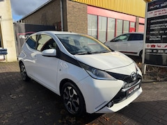Toyota Aygo - 1.0 VVT-i x-play Camera|LMV|Carplay|LED|APK|BEURT