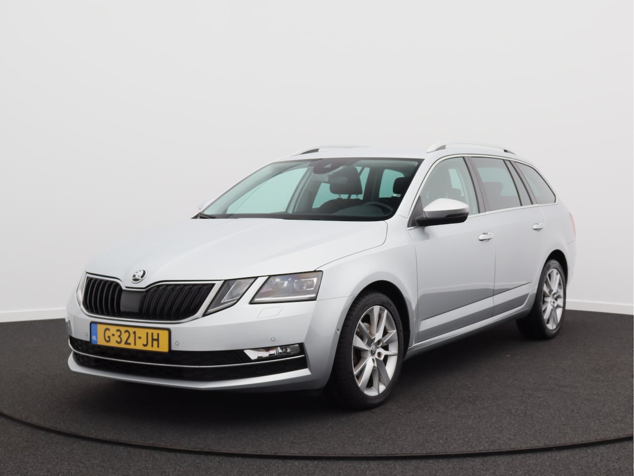 Skoda Octavia Combi - 1.0 TSI Greentech Business Edition Plus 1.0 TSI Greentech Business Edition Plus/ zeer mooi! - AutoWereld.nl