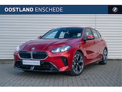 BMW 1-serie - 120 M Sport Automaat / Sportstoelen / Achteruitrijcamera / M Adaptief onderstel / Comfort