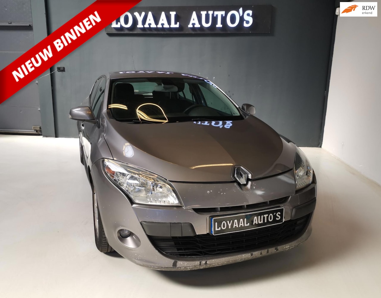 Renault Mégane - 1.5 dCi Expression | AUT | AIRCO | CRUISE | PDC | ELEK.RAMEN | APK. - AutoWereld.nl