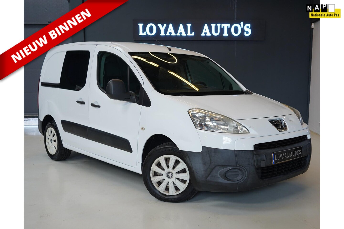 Peugeot Partner - 122 1.6 HDI L1 XT | ELEK.RAMEN | NAP | APK. - AutoWereld.nl