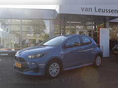 Toyota Yaris - 1.5 HYBRID AD-CRUISE APPLE/ANDROID CLIMA CAMERA LED ACHTERLICHTEN DAB BLUETOOTH