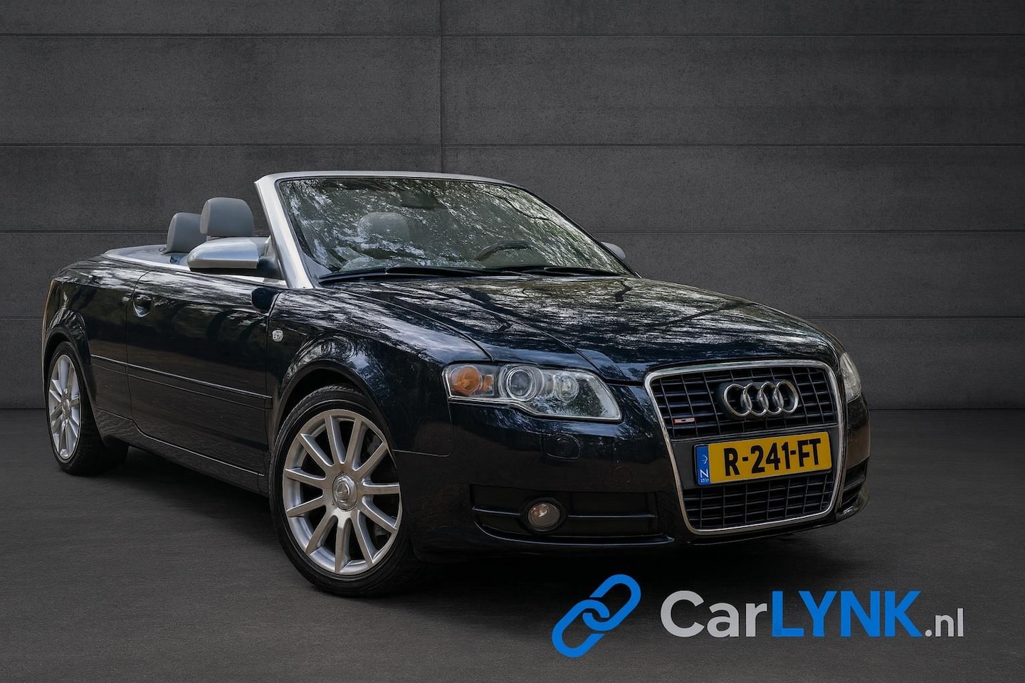 Audi A4 Cabriolet - 4.2 V8 S4 quattro 4.2 V8 S4 quattro - AutoWereld.nl