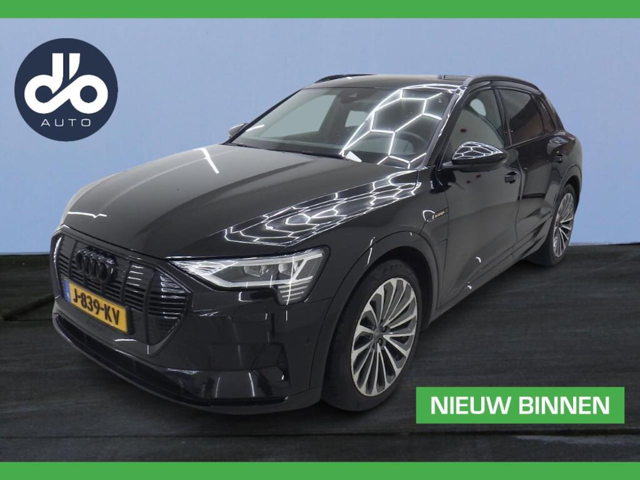Audi e-tron - 55 quattro Business edition Plus 95 kWh PANO I BEIGE LEER I ORG.NL + NAP + DEALER O.H. - AutoWereld.nl