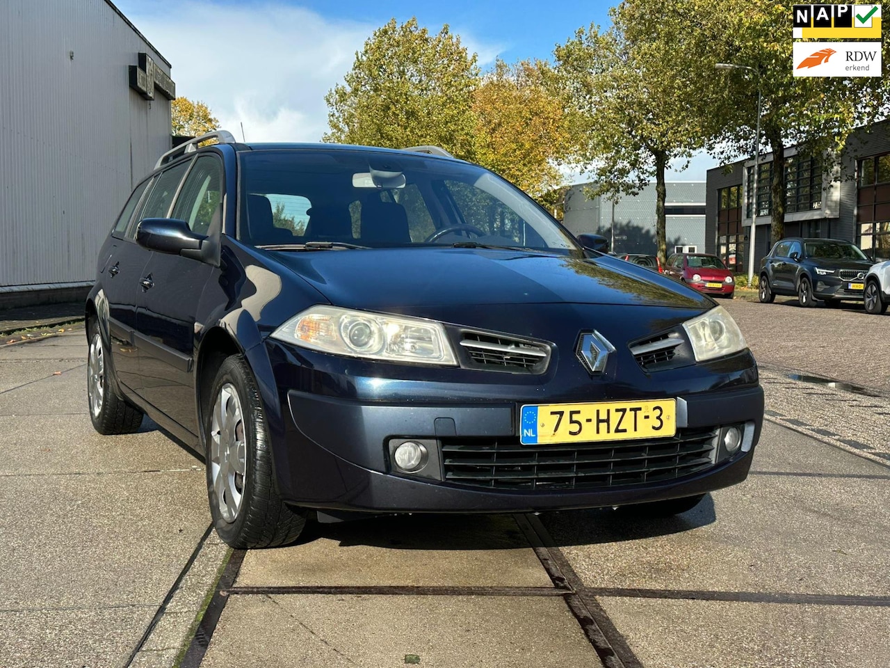 Renault Mégane Grand Tour - 2.0-16V 2009 Clima/Cruise/Pano Apk Nap - AutoWereld.nl