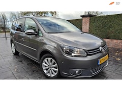 Volkswagen Touran - 1.4 TSI Automaat Highline 7persoons Camera Inruil Mogelijk