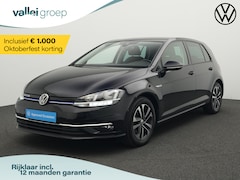 Volkswagen Golf - 1.5 TSI 130 pk DSG Highline | Stoelverwarming | Parkeersensoren voor/achter | Adaptive Cru