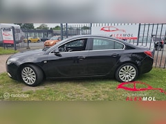 Opel Insignia - 2.0 T Cosmo lees advertenties