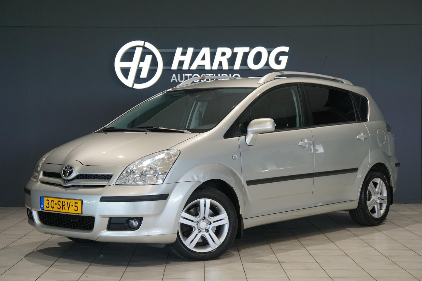 Toyota Verso - 1.8 VVT-i Terra 7p. AUTOMAAT + CAMERAS / TREKHAAK - AutoWereld.nl