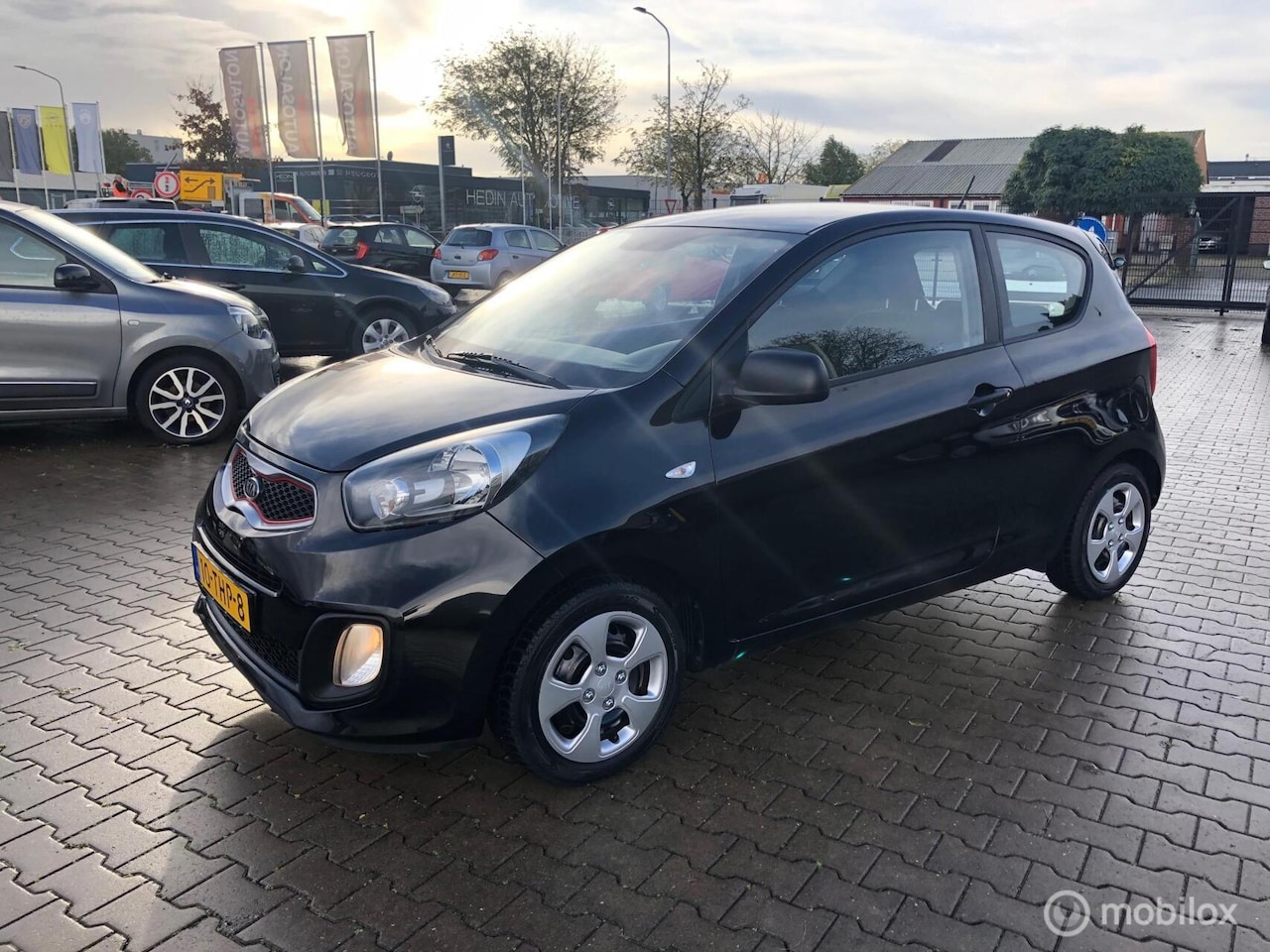 Kia Picanto - 1.2 CVVT 4CIL 3DRS AIRCO ELL PAK - AutoWereld.nl